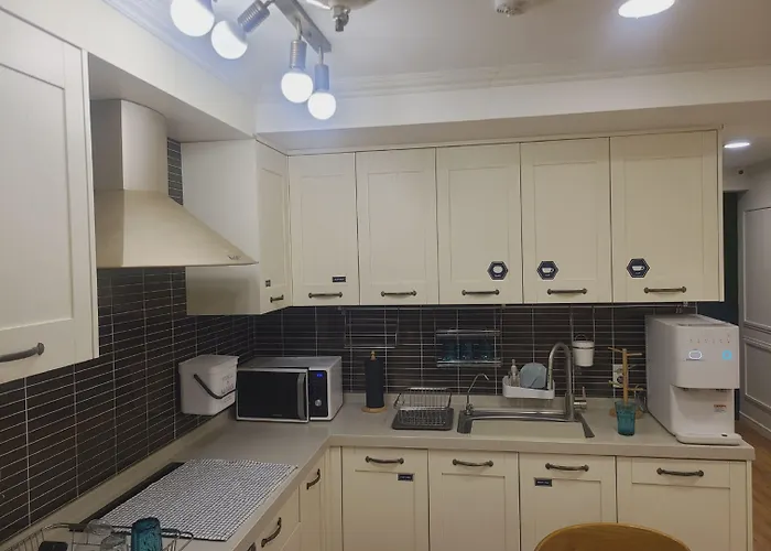 Elephant Nampo Guest house 2*